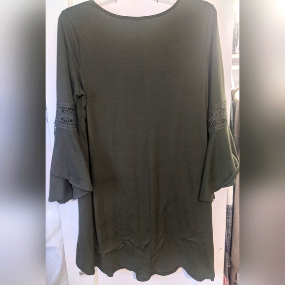 Just Found Bell Sleeve Plus Size Dress - Picture 10 of 11